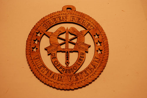 GREEN BERET VIETNAM VETRAN  LASER CUT ORNAMENT