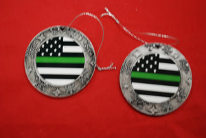  Thin Green line Christmas Wreath Shaped Ornament